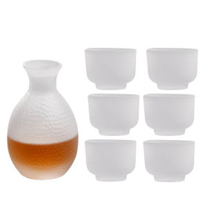 ชุดเครื่องดื่มญี่ปุ่น แก้วใส่สake แก้วใส่เหล้าสีขาว แก้วใส่ไวน์ผลไม้ แก้วใส่เหล้ารูปเมฆ แก้วใส่เหล้ามัน 2 ชิ้น