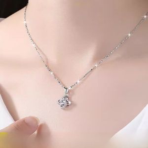 Silver Necklace Womens Simple Clavicle Chain Birthday Gift for Girlfriend Best Friend Four Leaf Clover Pendant Trendy Necklace