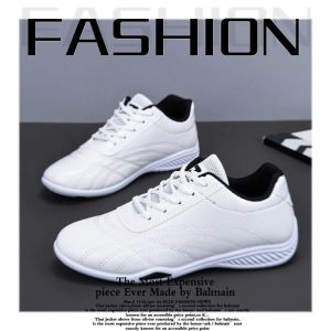 KDAShop สินค้ามาใหม่ รองเท้าผ้าใบแฟชั่นงานเข้าใหม่ ทรงสวยมาก สีสันดี ใส่สบายดีไซน์เก๋ไม่ซ้ำใคร แมทช์กับชุดไหนก็เข้า ใส่ทำงาน ใส่เที่ยว คือได้หมด นาทีนี้ต้องมีแล้วป่ะ