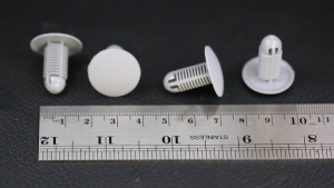 5 Pcs Kancing Klip Dek Plafon Mitsubishi Canter Pajero MK405364