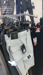 FOTO SENDIRI 100% REAL PICS - Celana Cargo Pendek Pria