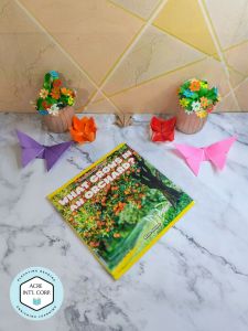 What Grows in an Orchard? (Plants in My World)