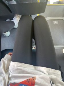 กางเกงโยคะทรงหลวมเอวสูง ทรงสลิมฟิต กางเกงขาสั้นทรงรูปฉลามสำหรับฤดูใบไม้ร่วงปี 2024 กางเกงโยคะสำหรับผู้หญิง