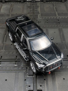 1:32 Scale Alloy Toyota Tundra Pickup Truck Off-Road Vehicle Model Sound And Light Simulation Toy Car Collectible Decoration