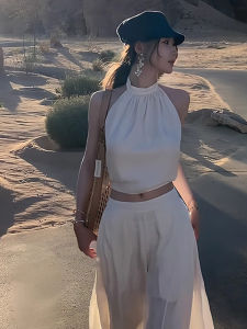 French Style Halter Neck Vest Women Summer Outdoor Design Sensual Short Sleeveless Top Base Layer Matching Outerwear