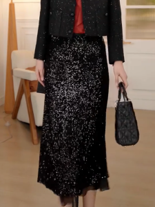 MANMI | Black Glamour Elegant Design Half Skirt