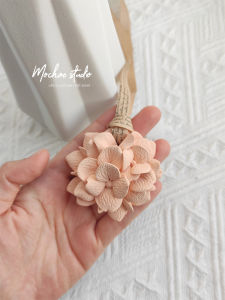 New Car Air Freshener Pendant Soft Stitched Flower Popular Vehicle Hanging Decorations Light Scent Womens Gift Car Hanging Ornaments