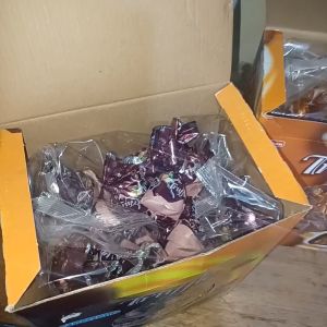 COKELAT TRUFFLE MIX RASA 500 GRAM / COKELAT ARAB RASA COCONUT STRAWBERRY CARAMEL HAZELNUT / COD