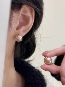 Elegant Small Pearl Earrings Fashionable Minimalist Design Golden Bead Color Lightweight Luxury Sensation Dainty Earring Accessories