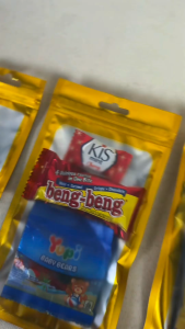 ( 10 Pcs ) Plastik Klip Hologram Warna Emas 9 x 12 cm | Ziplock Hologram Oil | Plastik Klip Hologram Serbaguna | Plastik Klip Accesories