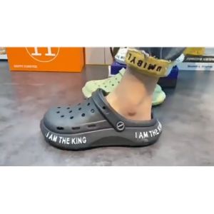 QXshop พร้อมส่งมากรุ่นนี้ รองเท้าหัวโตลำลอง งานรัดส้น สไตล์มินิมอล ทรงสวยน้ำหนักเบา มีกันลื่นอย่างดี รุ่นนี้บอกเลยว่าใส่ได้ทุกโอกาส ใครสนใจงานดีๆแบบนี้ห้ามพลาด รีบกดจิ้มตะกร้าด่วนๆเลย