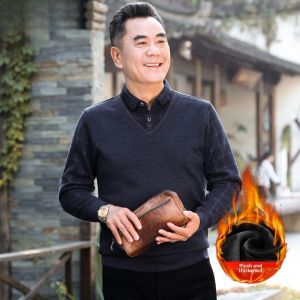 Thickened Fleece Winter Knitwear for Middle-Aged Men Business Casual Style Long Sleeve Crew Neck Sweater Warm Red Lucky Year