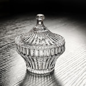 2025 New Crystal Glass Dessert Bowl with Lid Fruit Plate Candy Jar Storage Box Elegant Small Plate for Dining Table