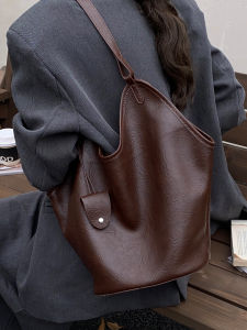 Fashionable Large Capacity Commuter Single Shoulder Tote Bag Lazy Style Mother-Child Bag Casual Simple Style Magnetic Buckle Closure