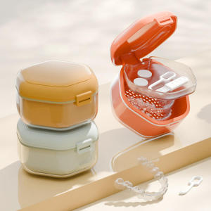 1 PC จัดฟัน Retainer Braces กล่องเก็บที่มองไม่เห็นกล่องเก็บแบบพกพาฟันปลอมทําความสะอาดกล่อง Braces คอนเทนเนอร์