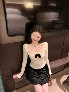 GUZILIAN | เสื้อถักผู้หญิงฤดูใบไม้ร่วง/ฤดูหนาว ดีไซน์ผีเสื้อ ขอบลูกไม้ เสื้อชั้นในลายคริสต์มาส เสื้อถักสไตล์เกาหลี ทรงหลวม แขนยาว