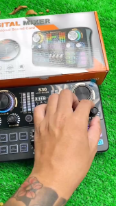 Soundcard chuyên thu âm livestream karaoke online S30 – 2 cổng micro song ca dễ dàng  dễ kết nối