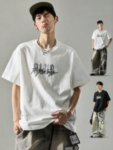 SZON | Áo Thun In Hình Hip-hop Dáng Rộng Vai Rơi Cổ Ngắn