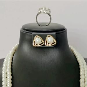 Jewelry Store Window Display Props Necklace Stand Portrait with Necklace Ring And Earring Showcase Set for Jewelry Display