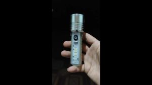 Đèn Pin Móc Khoá 520 Pro Chiếu Gần Zoom Xa Có Nam Châm Đuôi 8 Chế Độ Sáng Kháng Nước Tốt