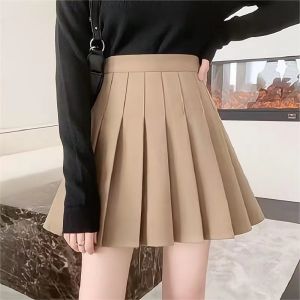 กระโปรงสั้นทรงเอเอวสูงลายจุดสีดำสำหรับผู้หญิง ฤดูใบไม้ผลิและฤดูใบไม้ร่วง 2025 กระโปรงสั้นทรงเอ JK ป้องกันแสงสีเขียว
