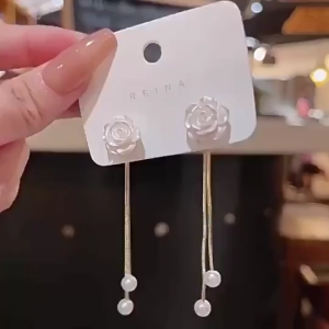 Camellia Tassel Earrings for Women French Style Pearl Pendant Earrings Elegant High End Earring Drop