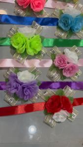 ดอกไม้ข้อมือเพื่อนเจ้าสาว (ดอกกุหลาบบาน3ดอก+ริ้นบินผ้าอย่างดี) พร้อมส่ง ริบบิ้นข้อมือแต่ง ข้อมือริบบิ้นดอกไม้ ผูกข้อมือผ่อนไหว