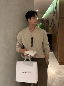 เสื้อสเวตเตอร์ถักคอวีบางสบายๆ สำหรับผู้ชาย สไตล์เกาหลี ทรงหลวมๆ สีสันสดใส แขนยาว ปกติ ฤดูใบไม้ผลิ 2024