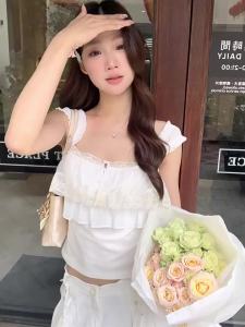Summer Outdoor Wearing Lace Decorated Short Sleeve Top