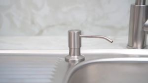 Tempat Sabun Keran Air Soap Dispenser 220ml