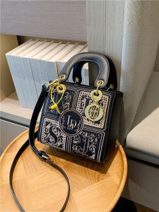 Fashionable Embroidered Tote Bag Womens Handbag Crossbody Design Elegant Lady Bag Soft PU Leather Casual Style