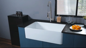 Ceramic Farmhouse Kitchen Sink 610mm Single Bowl Handmade Ceramic Sink Fireclay Reversible Farmhouse Apron-Front Kitchen