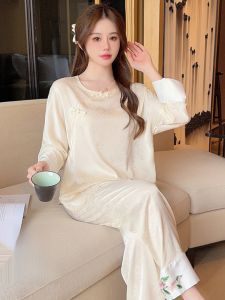 ชุดนอนผ้าไหมน้ำแข็งคอวีแขนยาวผู้หญิงพร้อมแผ่นเสริมหน้าอก ชุดนอนผ้าไหมน้ำแข็งสไตล์จีนโบราณ ชุดนอนผ้าไหมน้ำแข็งฤดูใบไม้ร่วง