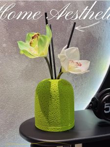 Creative Aromatherapy Diffuser Indoor Long Lasting No Flame Room Fragrance Essential Oil Bedroom Nightstand Decorative Piece