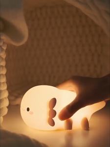 ไฟกลางคืน USB ซิลิโคนลดแรงดันไฟสร้างบรรยากาศห้องนอนหอพักข้างเตียงโคมไฟนอน