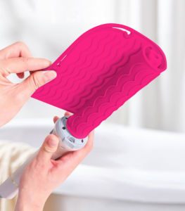Heat Resistant Mat Straightener Pad Curling Iron Sleeve Flat Iron Silicone Mat Curling Iron Straightener Burn Case for Hair Tool