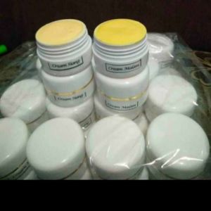cream wajah siang malam