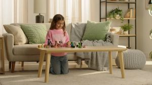 Minecraft Action Figures & Accessories Collection 3.25-in Scale & Pixelated Design (Characters May Vary) (GTP08)