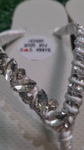 รองเท้าแตะหูหนีบใส่ชิลล์ๆ#12ขาวถักสายเพรชวิ๊บวั๊บแฮนด์เมดสไตล์