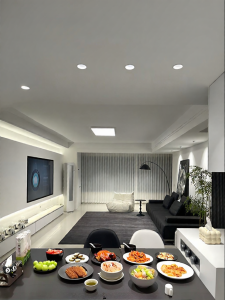 Yomerto | Stylish and Elegant Dining Set
