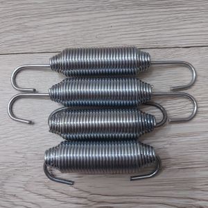Lò Xo Xi Trắng Dùng Máy Tập Thể Dục Shop Bán 2 Cây