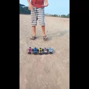 (Metall Alloy 4WD) Mainan dan Koleksi Diecast Offroad Pullback