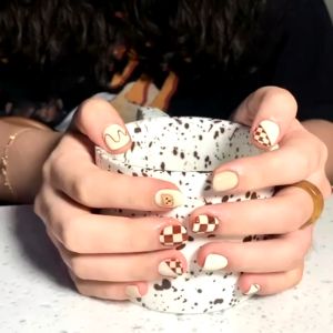 🇹🇭ร้านไทย🇹🇭 เล็บปลอม สไตล์โมเดิร์น ใช้งานง่าย 24 ชิ้น พร้อมส่งD311