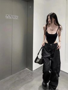 เซ็กซี่ สลิมฟิต สีดำ One Piece เปลือย ฤดูร้อน เสื้อท่อนบน สําหรับผู้หญิง รายละเอียดสามเหลี่ยม สายเดี่ยว เสื้อกั๊ก เปิดหลัง ดีไซน์ ลำลอง ชุดทํางาน