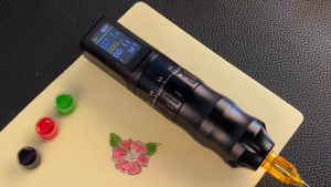 【จอแสดงผล LEDสีสันสดใส】ปากกาสัก ไร้สาย เครื่องสักครบ อเนกประสงค์ เครื่องสัก  การสักผม การสักคิ้ว การสักริมฝีปาก ลาย ไร้ สาย ครบชุด ซื้อ1แถม73 จอแสดงผล LCD  เครื่องสักสาย ถูกๆ มืออาชีพ Wireless Pen Tattoo machine