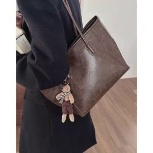 Trendy Soft Leather Crossbody Bag Large Capacity Commuter Shoulder Bag Womens Handbag A4 Textbook Sling Bag Daily Use