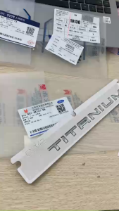 Chữ Titanium Titanium Trang Trí Sau Xe Ford Territory Chính Hãng Logo Chữ Cốp Sau Territory
