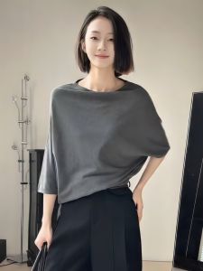 Summer New Womens Ice Silk Knitted Batwing Sleeve One Shoulder Top Korean Style Loose Fit Regular Length Solid Color Knitwear