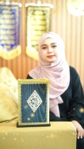 กล่องใส่คัมภีร์อัลกุรอาน กล่องพลาสติกที่พิมพ์ลายทอง แบบเรียบง่าย CA33วาริสมุสลิม