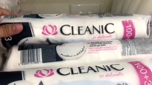 Bông tẩy trang cotton CLEANIC làm sạch & an toàn cho da 133 miếng - Ba Lan